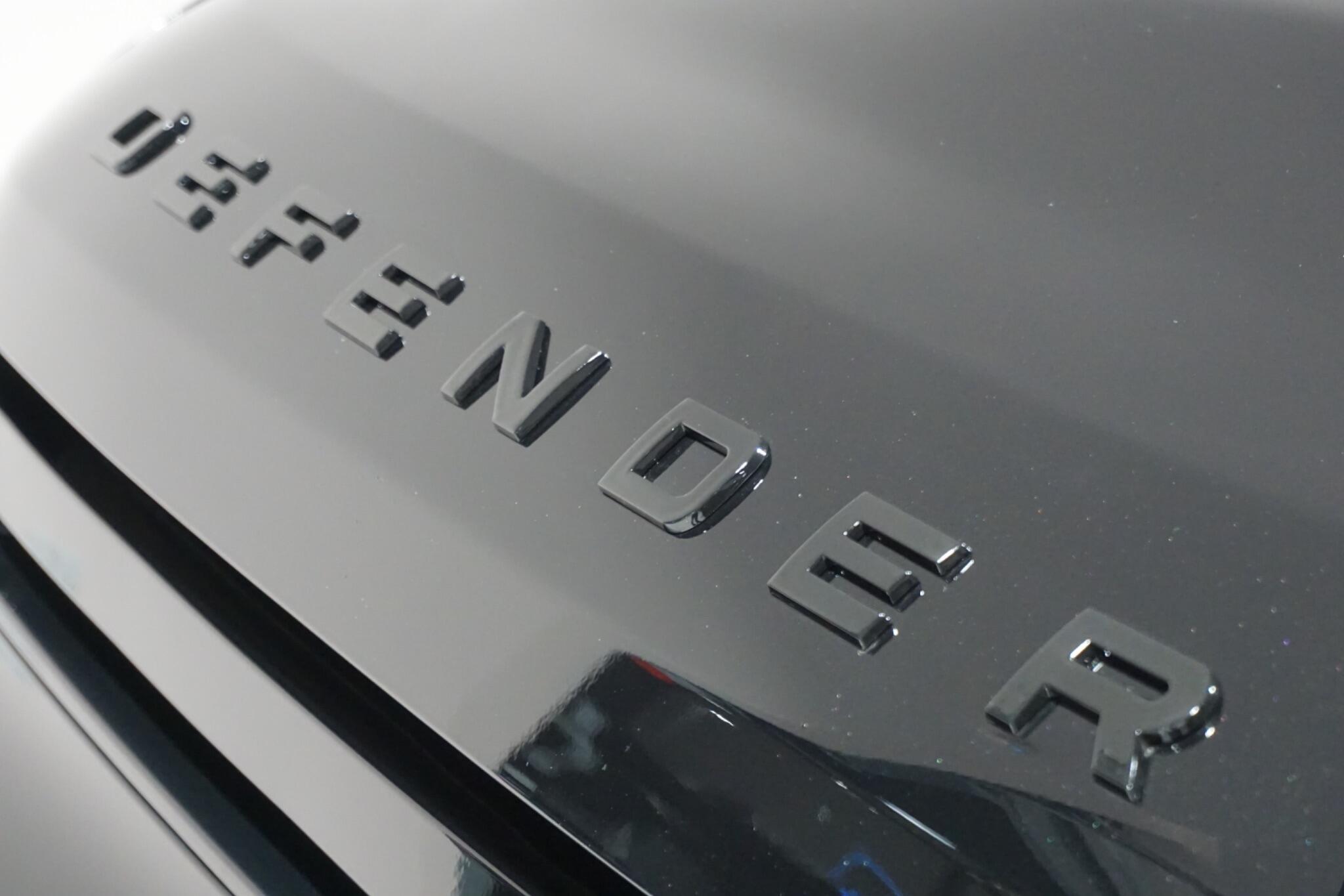 Land Rover Defender 110 2.0 P400e 15.4kWh XS Edition SUV 5dr Petrol Plug-in Hybrid Auto 4WD Euro 6 (s/s) (404 ps)